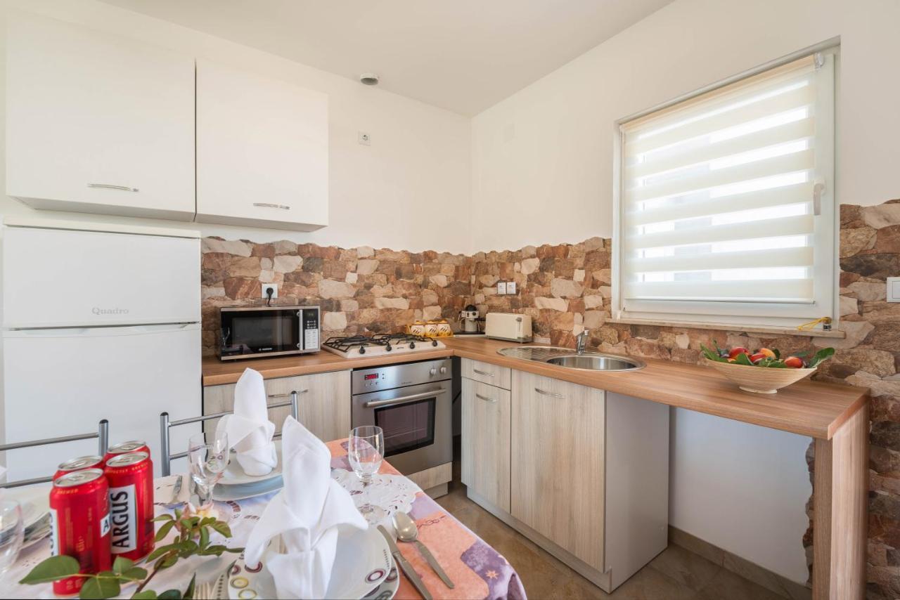 Apartment Radeki Glavica 112B Loborika Buitenkant foto